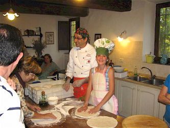 Pizza making course in Tuscany