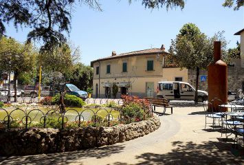 Piazza Bucciarelli, Panzano in Chianti