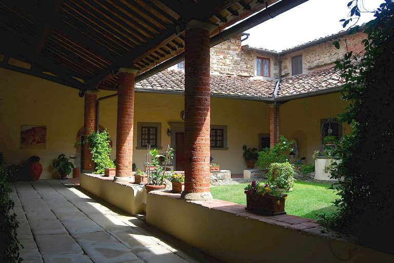 San Leolino a Panzano cloister