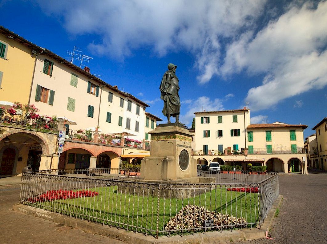 Statue of Verrazzano at Greve in Chianti