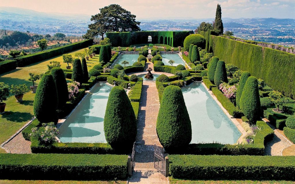 Visit the gardens of Villa Gamberaia